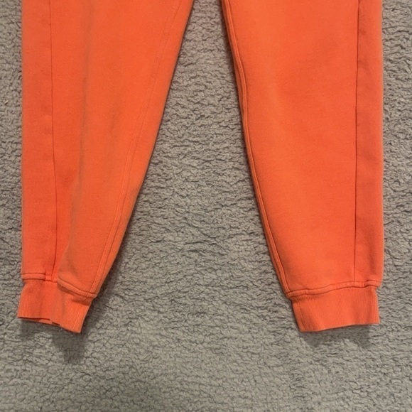 Lululemon Scuba High-Rise Jogger 26" Warm Coral size 6 - Picture 4 of 11